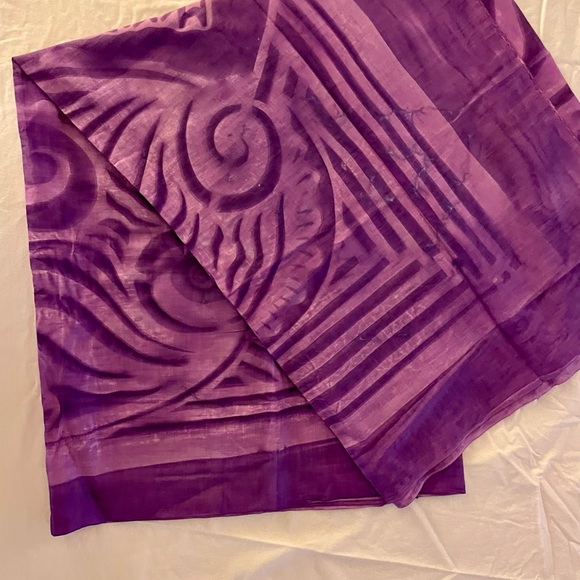 Moorea Purple Beach Wrap - Picture 2 of 3